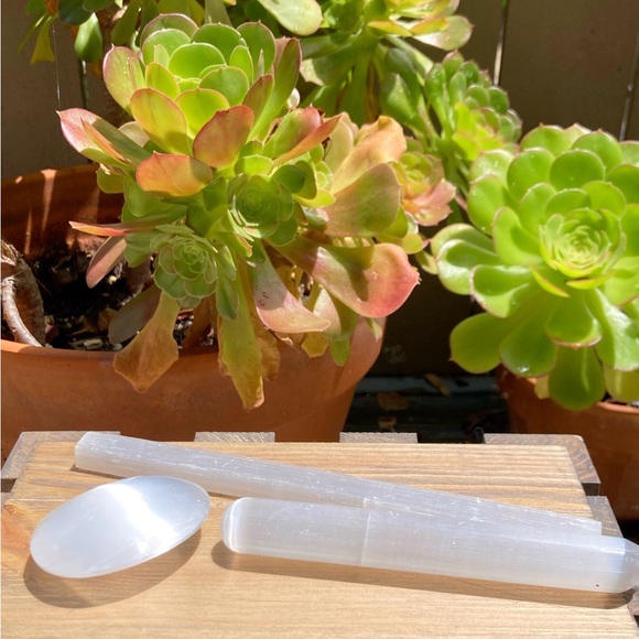 Selenite Trio - Picture 2 of 8